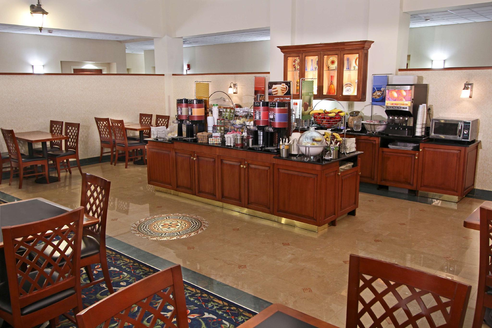 Hampton Inn & Suites By Hilton - Rockville Centre Eksteriør bilde