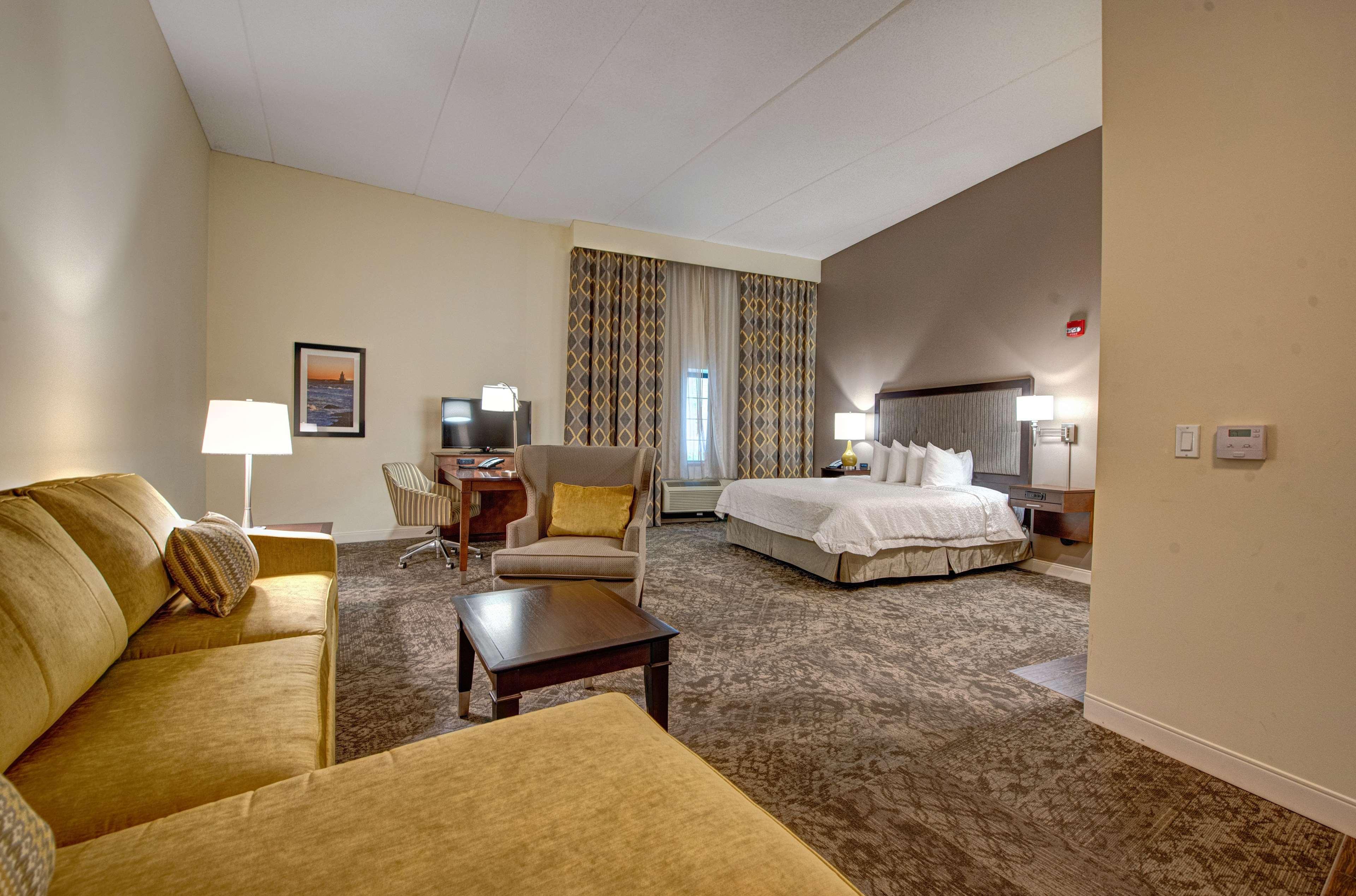 Hampton Inn & Suites By Hilton - Rockville Centre Eksteriør bilde