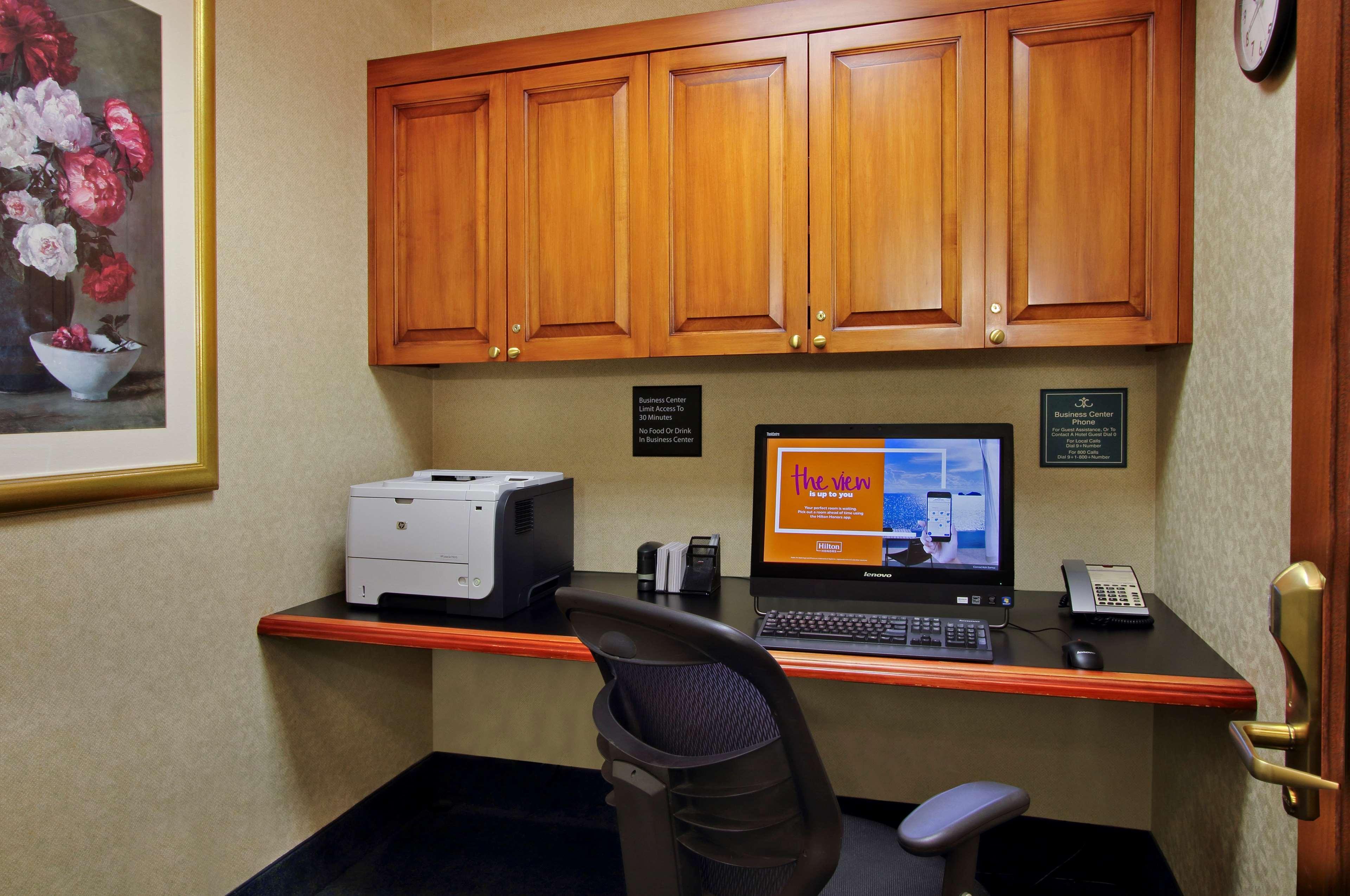 Hampton Inn & Suites By Hilton - Rockville Centre Eksteriør bilde