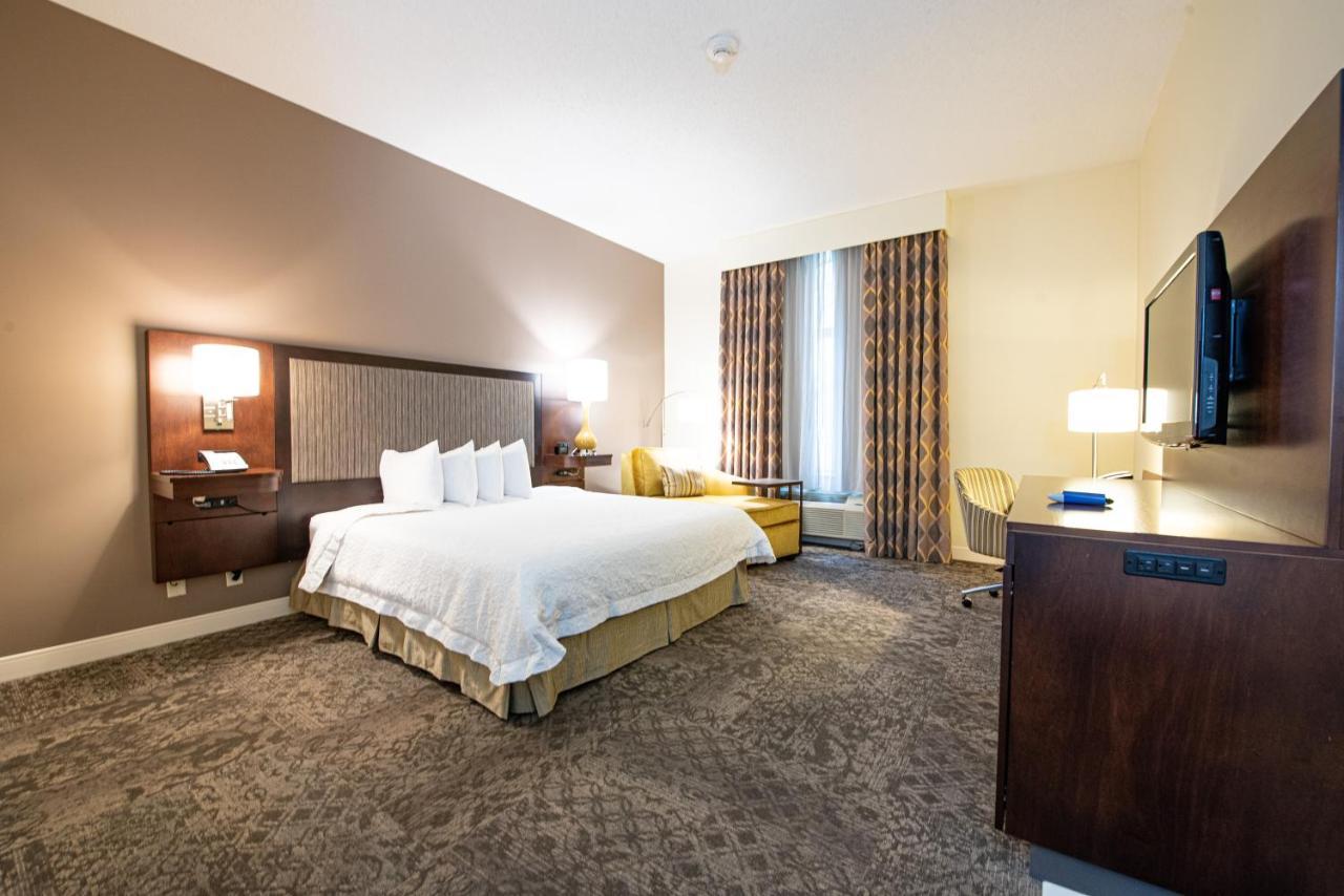 Hampton Inn & Suites By Hilton - Rockville Centre Eksteriør bilde