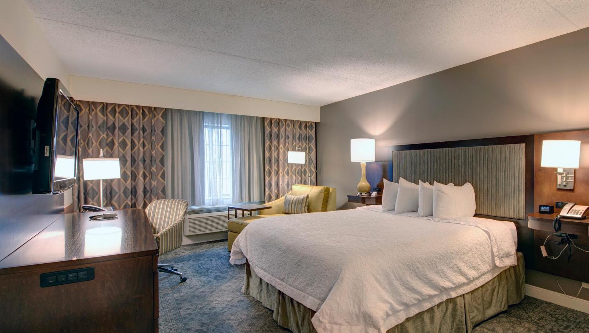 Hampton Inn & Suites By Hilton - Rockville Centre Eksteriør bilde