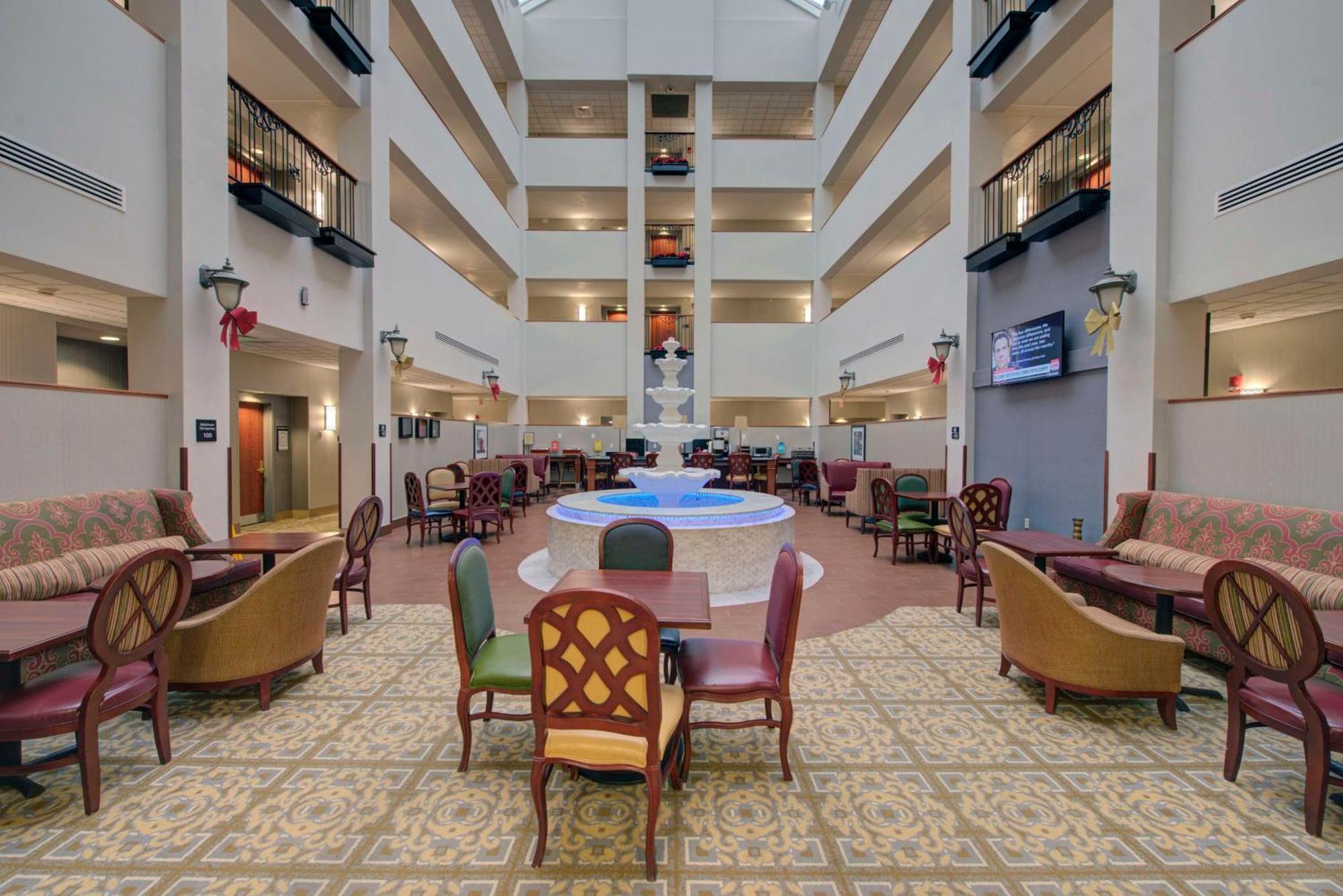 Hampton Inn & Suites By Hilton - Rockville Centre Eksteriør bilde
