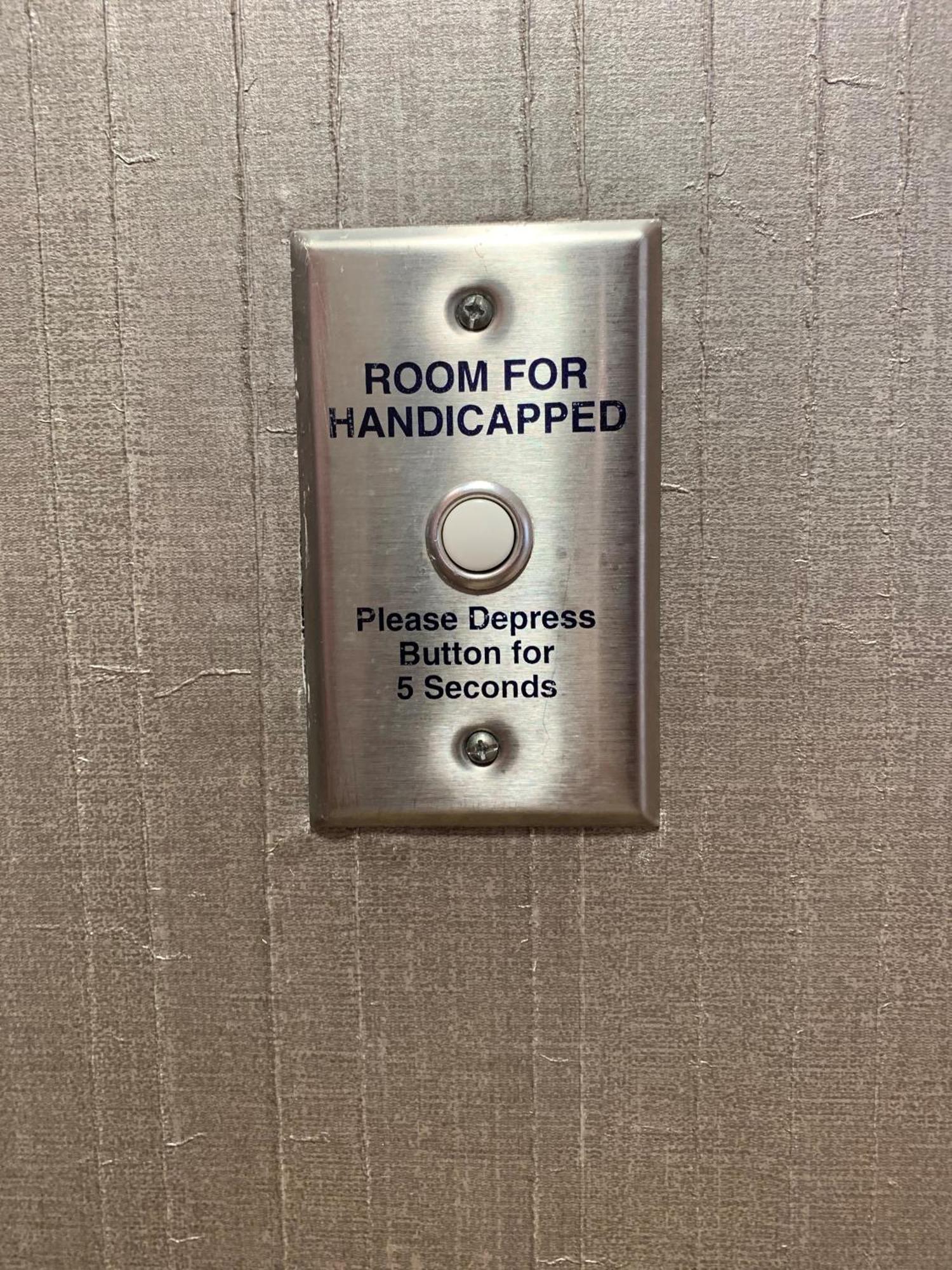 Hampton Inn & Suites By Hilton - Rockville Centre Eksteriør bilde