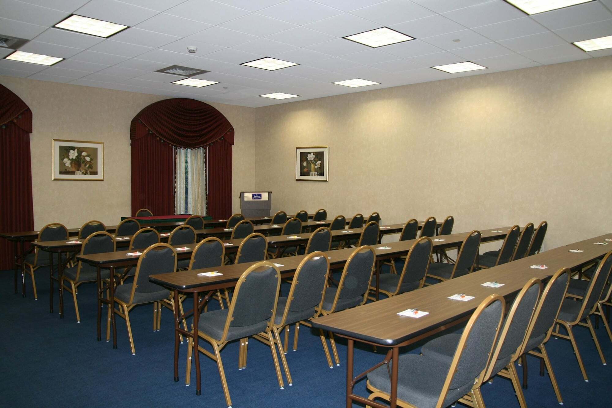 Hampton Inn & Suites By Hilton - Rockville Centre Eksteriør bilde